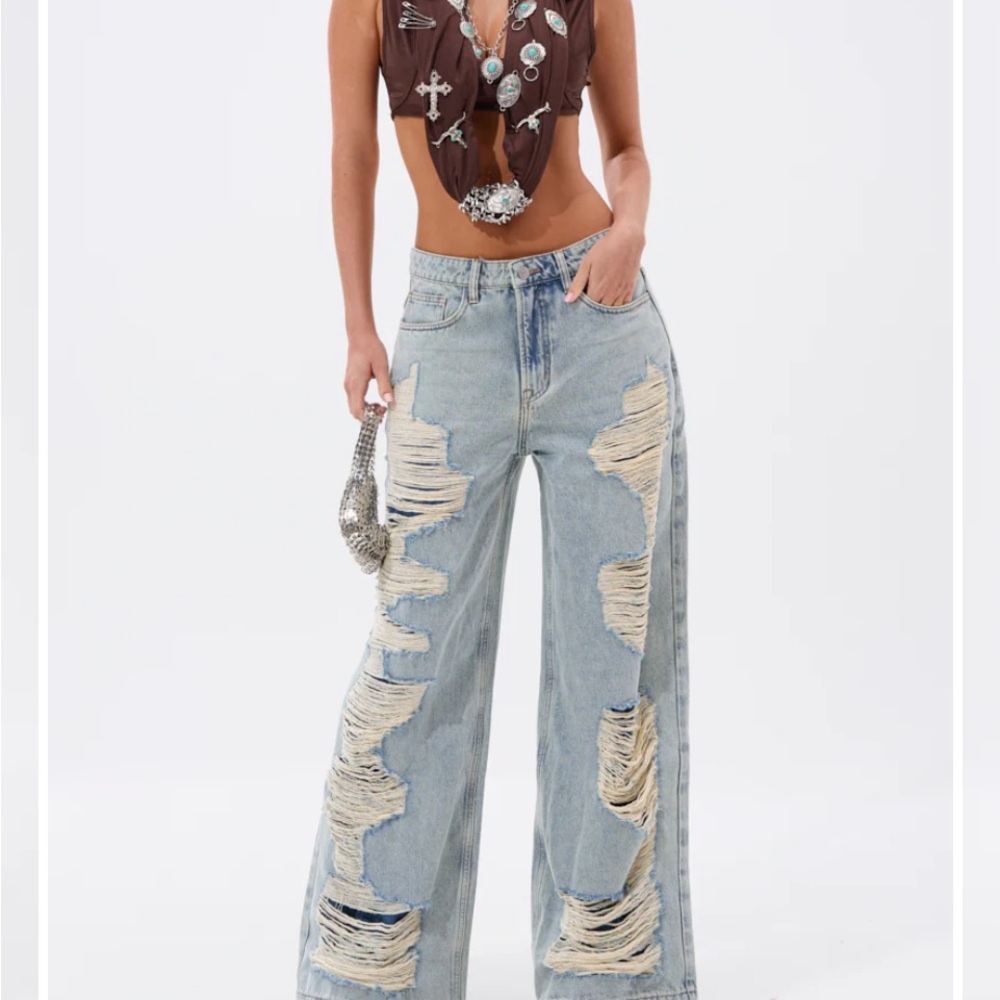 AKIRA Light Blue Distressed Wide-Leg Jeans
